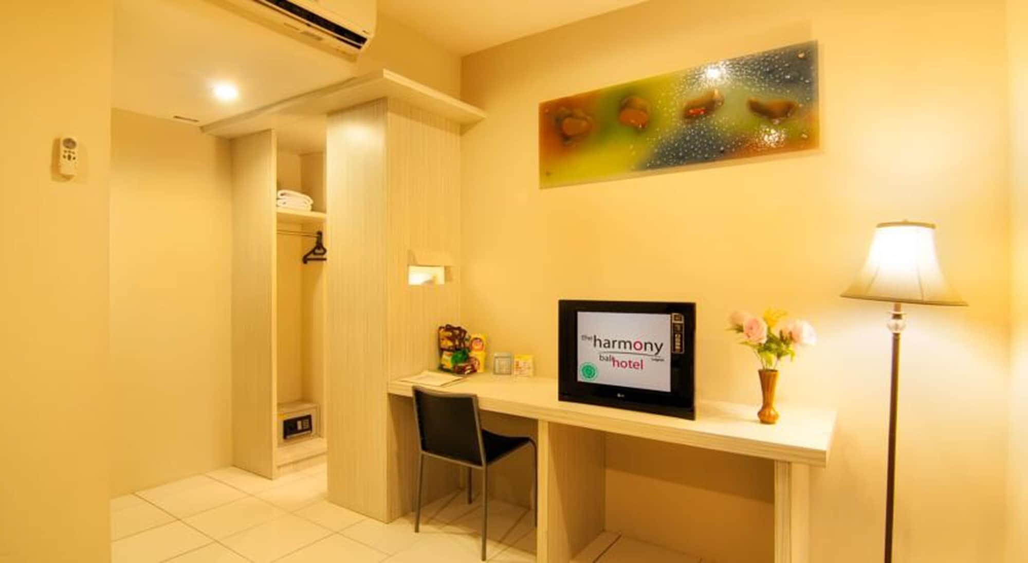 קוטה לומבוק The Harmony Legian Hotel מראה חיצוני תמונה