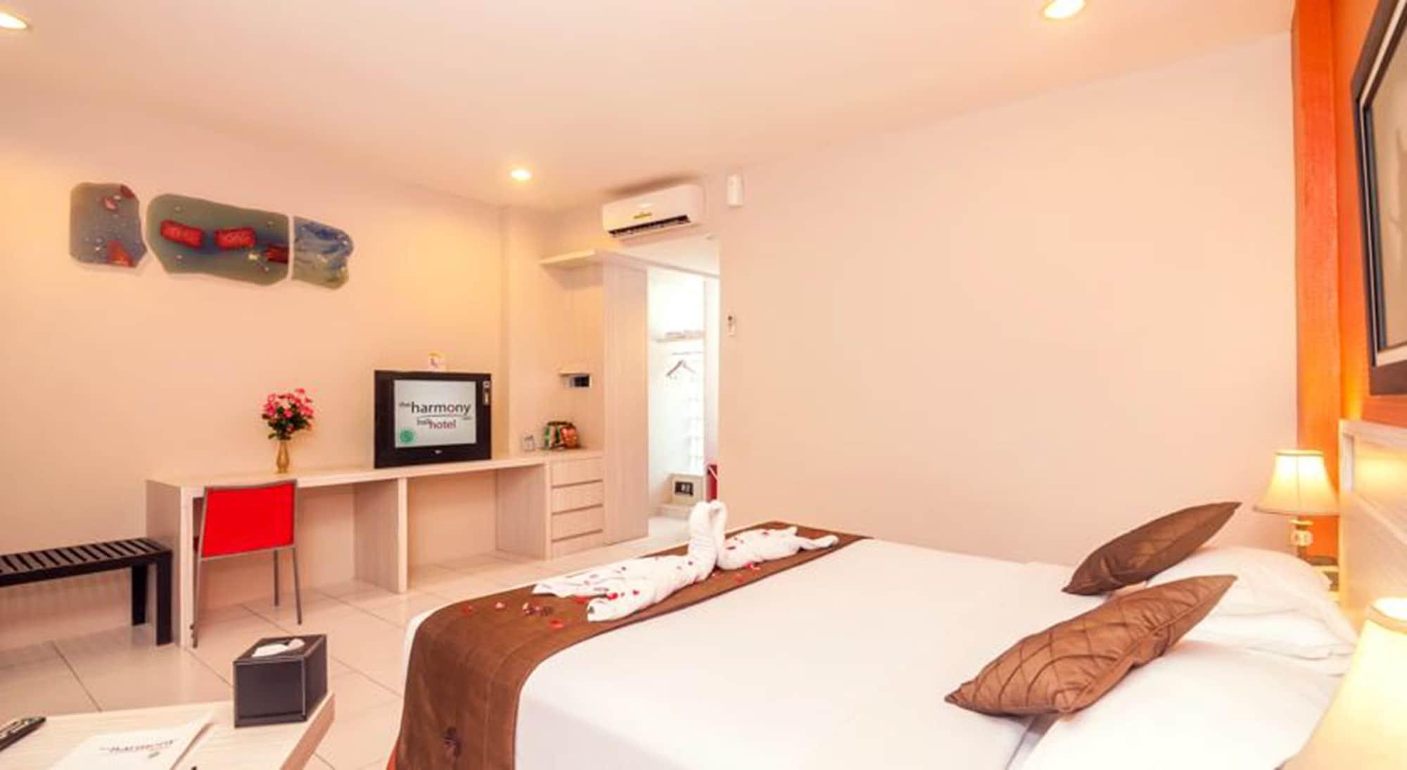 קוטה לומבוק The Harmony Legian Hotel מראה חיצוני תמונה