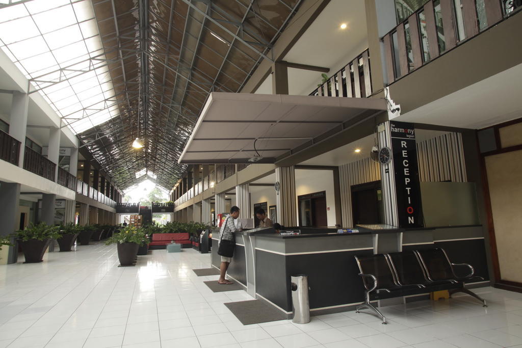 קוטה לומבוק The Harmony Legian Hotel מראה חיצוני תמונה