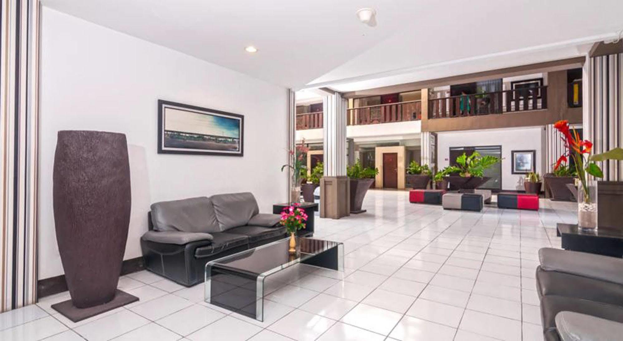 קוטה לומבוק The Harmony Legian Hotel מראה חיצוני תמונה
